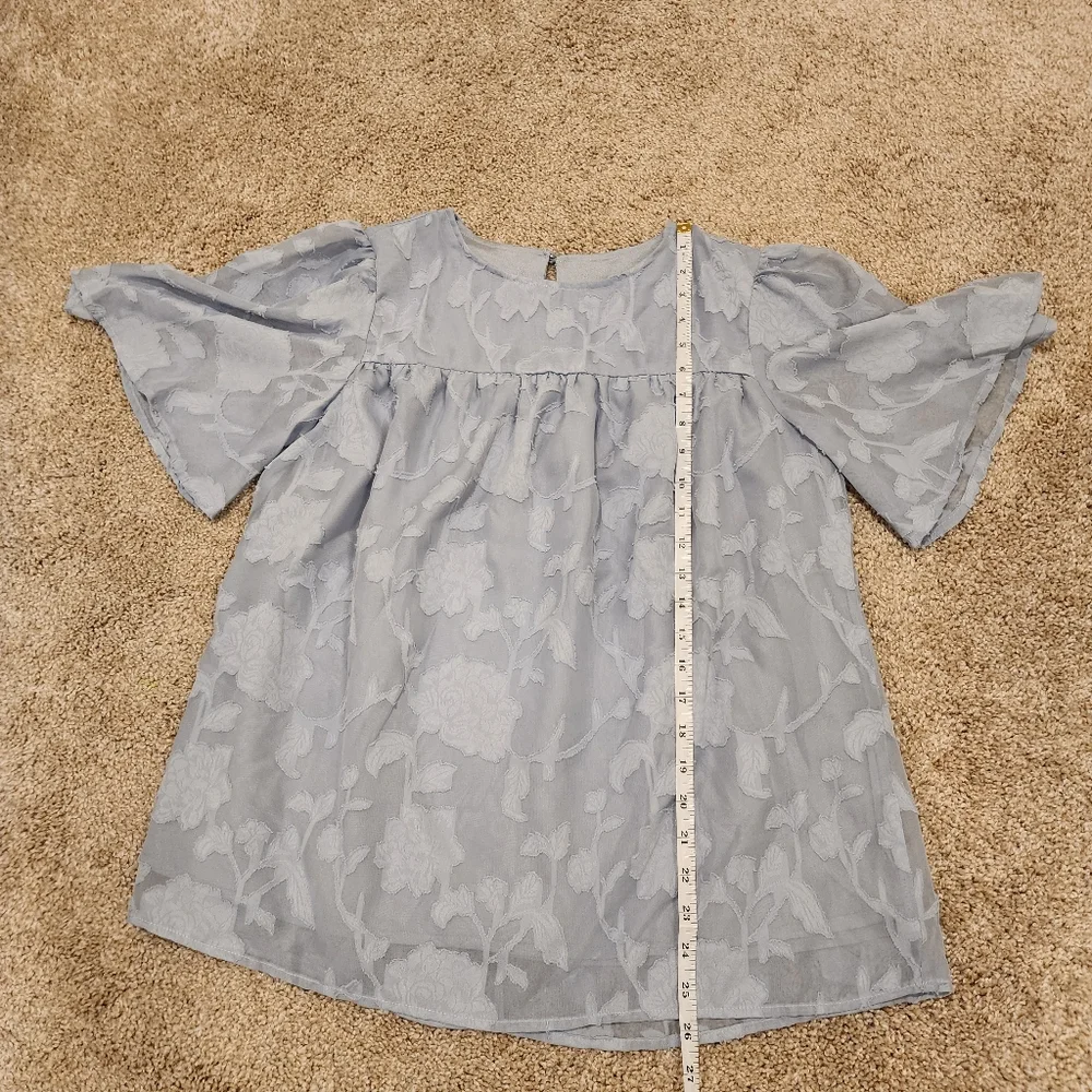 Powder blue blouse - Picture 4 of 4
